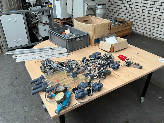 Installatiematerialen - afbeelding 1 van  4