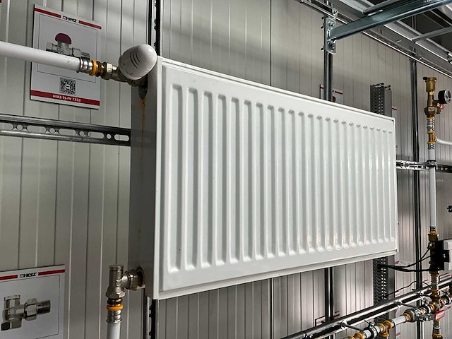 Installatiewand - afbeelding 1 van  3