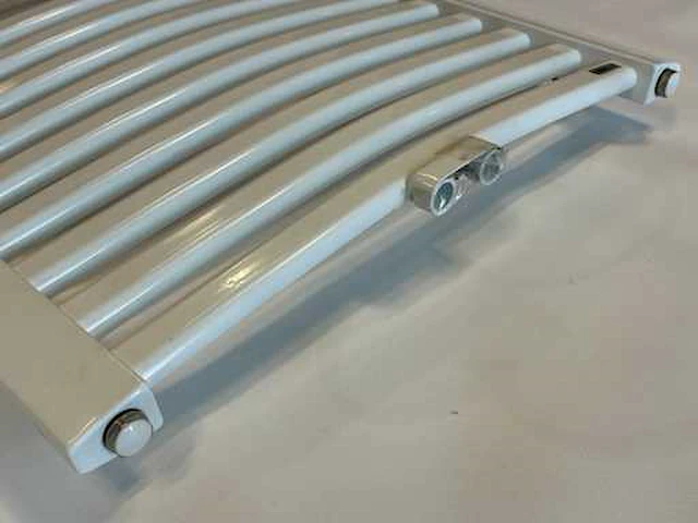 Instamat - milano gebogen - badkamer desigradiator (1500x600 mm) 448 watt - afbeelding 2 van  4