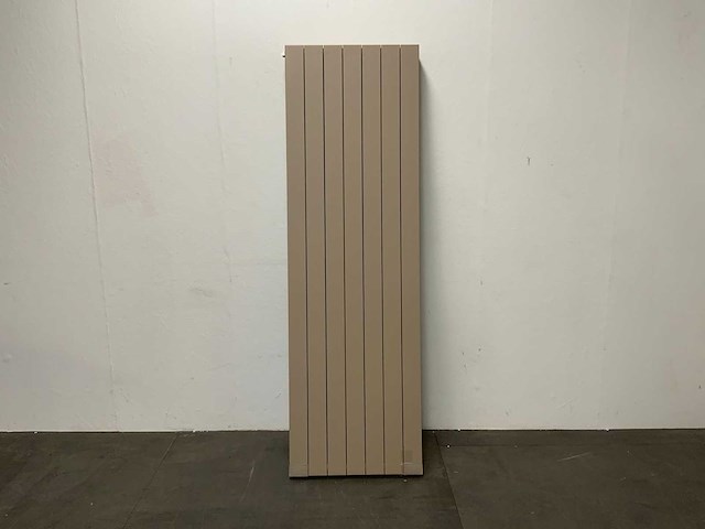 Instamat - tvn21 - radiator 180 x 56 cm - afbeelding 1 van  3