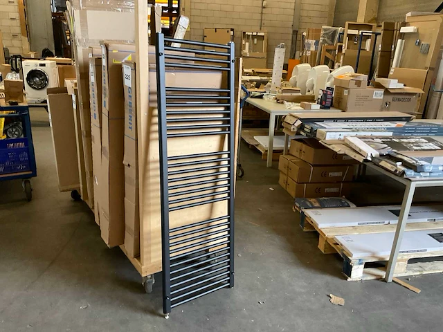 Instamat designradiator elektrisch 50x149 cm - afbeelding 1 van  4