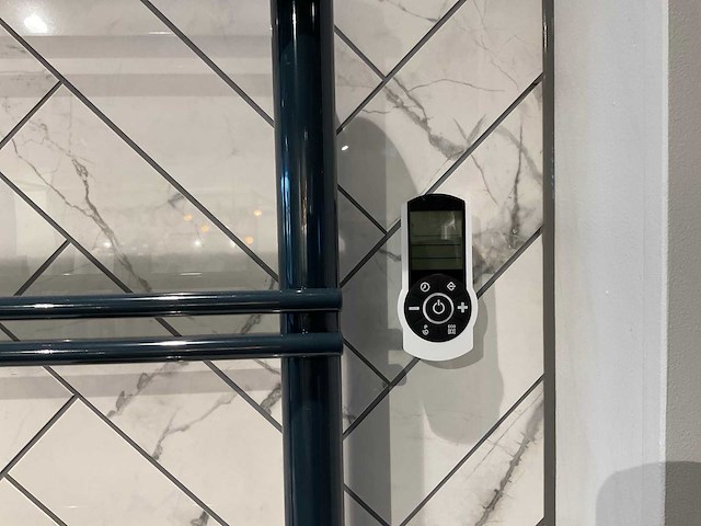 Instamat designradiator elektrisch - afbeelding 4 van  4