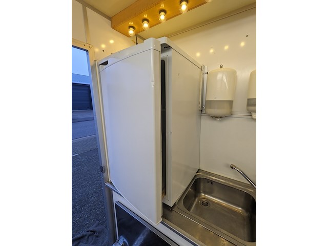 Instapklare verkoopwagen/oliebollenkraam, de vries, jv 250 - afbeelding 27 van  56