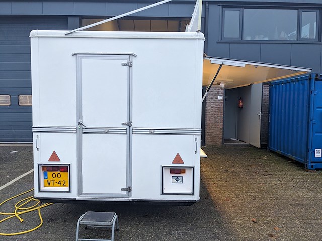 Instapklare verkoopwagen/oliebollenkraam, de vries, jv 250 - afbeelding 23 van  56