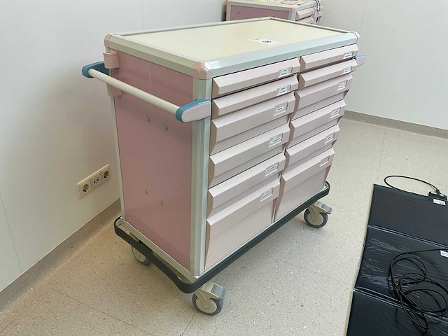 Instrumenten wagen - afbeelding 9 van  16