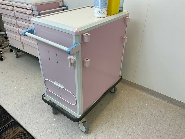 Instrumenten wagen - afbeelding 5 van  13