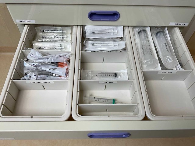 Instrumentenwagen - afbeelding 8 van  13