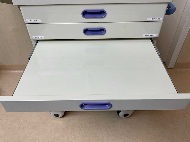 Instrumentenwagen - afbeelding 9 van  13