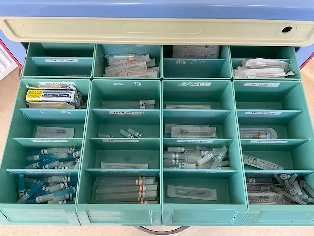 Instrumentenwagen - afbeelding 9 van  12