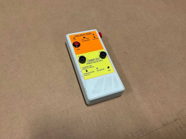 Insulation tester and continuity check - afbeelding 1 van  4