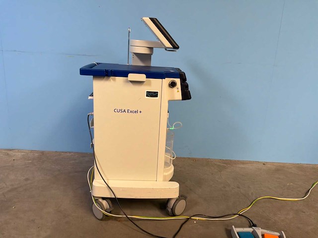 Integra lifesciences - cusa excel+ 9 - ultrasound machine - 2014 - afbeelding 5 van  14