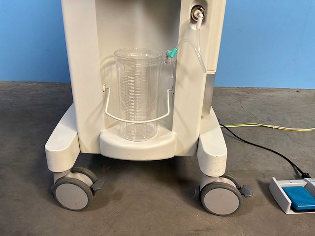 Integra lifesciences - cusa excel+ 9 - ultrasound machine - 2014 - afbeelding 10 van  14