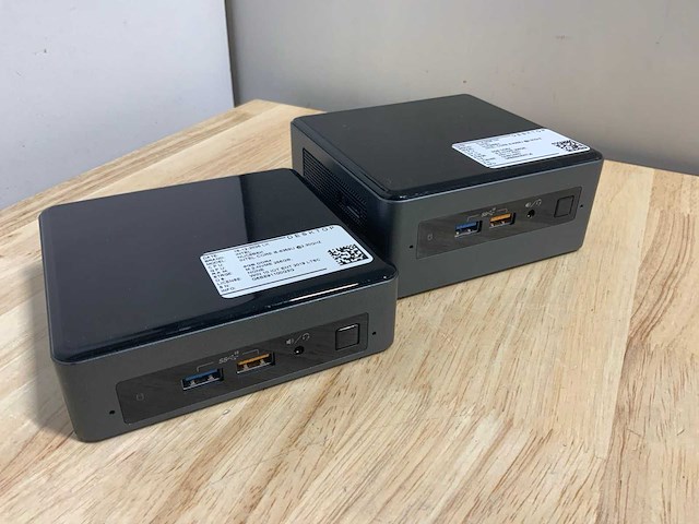 Intel - nuc 8bek & 8beh - desktop (2x) - afbeelding 2 van  8