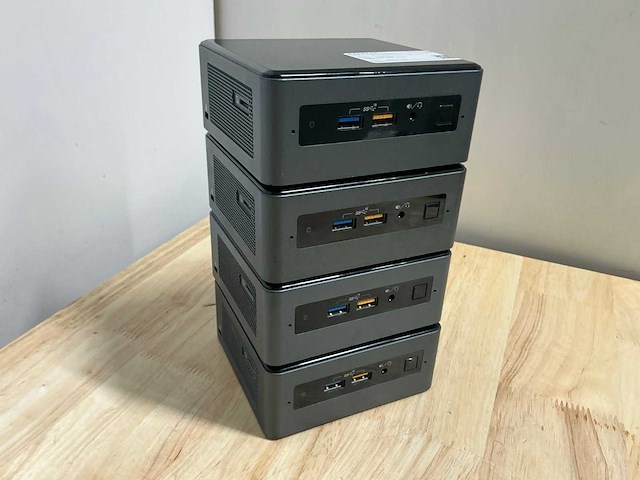 Intel - nuc8i7beh(i7) - desktops (4x) - afbeelding 2 van  8