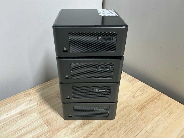 Intel - nuc8i7beh(i7) - desktops (4x) - afbeelding 2 van  8