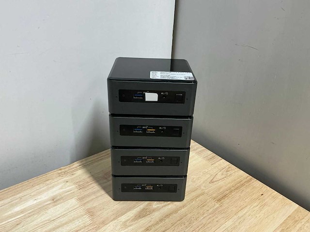 Intel - nuc8i7beh(i7) - desktops (4x) - afbeelding 1 van  8