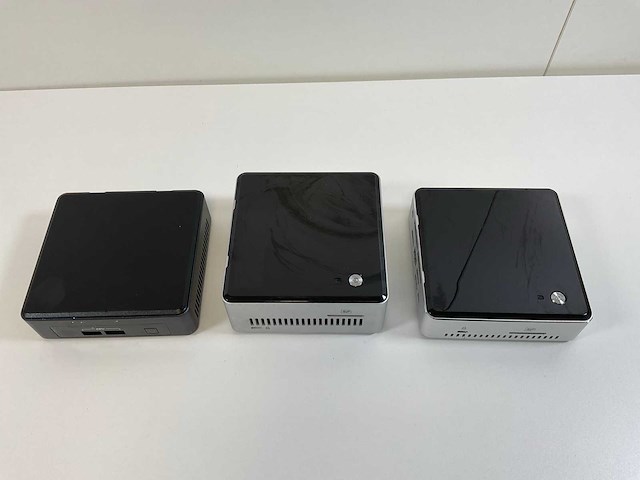 Intel client system mix model mini desktops - check description (3x) - afbeelding 4 van  10