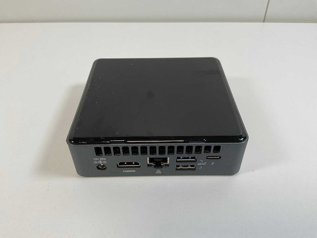 Intel client system nuc8bek, core(tm) i3-8109u, 8 gb ram, no hdd mini desktops (4x) - afbeelding 4 van  6