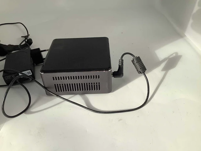 Intel nuc i5 boxnuc7ibnh 8gb 256gb desktop - afbeelding 7 van  8