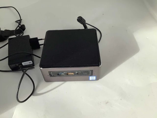 Intel nuc i5 boxnuc7ibnh 8gb 256gb desktop - afbeelding 8 van  8