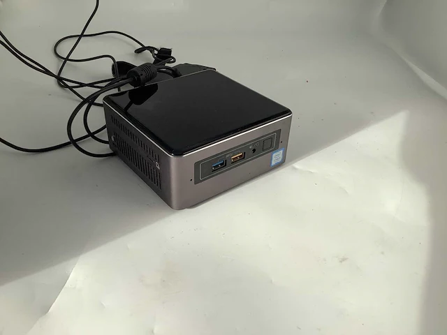 Intel nuc i5 boxnuc7ibnh 8gb 256gb desktop - afbeelding 3 van  8