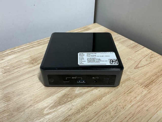 Intel nuc10i7fnk(i7) desktop - afbeelding 1 van  5