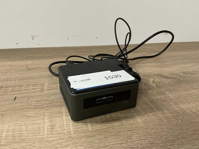 Intel nuc7i3dnh desktop - afbeelding 1 van  4