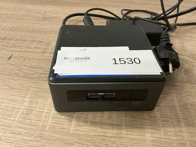 Intel nuc7i3dnh desktop - afbeelding 2 van  4
