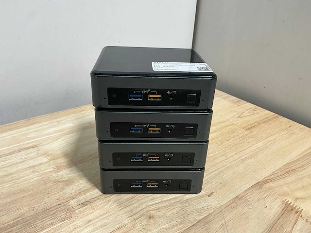 Intel nuc8i5bec desktop (4x) - afbeelding 1 van  8