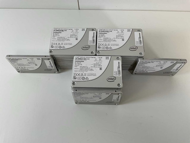 Intel (ssdsc2bb016t7k) dc s3520 1.6 tb ssd hdds (36x) - afbeelding 2 van  4