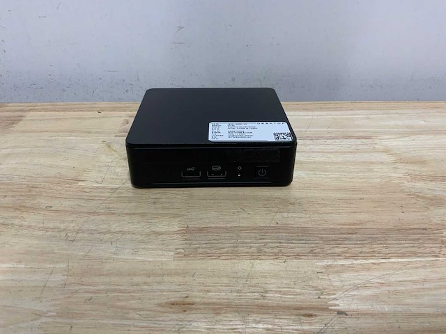 Intel swnuc12wski5000(i5-gen12) desktop - afbeelding 1 van  5
