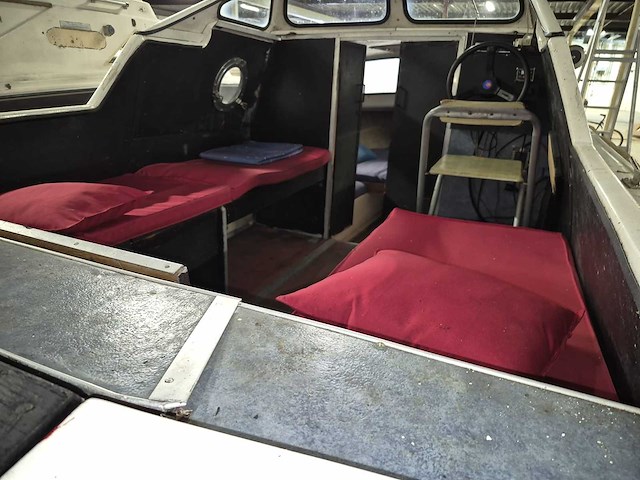 Inter 530 - console - sloep met trailer - afbeelding 11 van  28