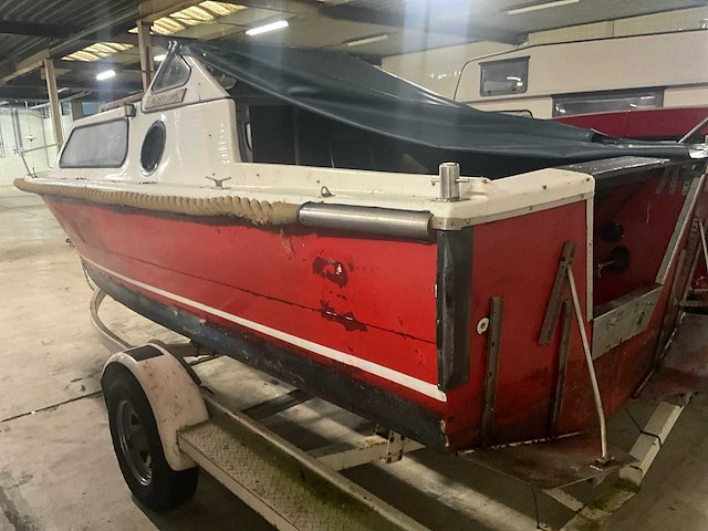 Inter 530 - console - sloep met trailer - afbeelding 24 van  28