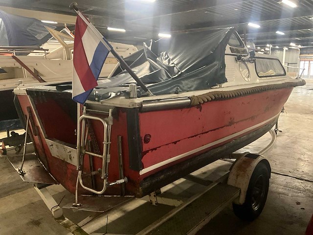 Inter 530 - console - sloep met trailer - afbeelding 25 van  28