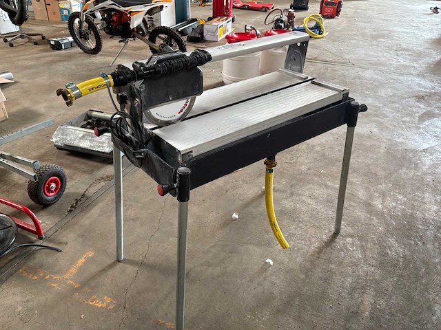 Inter dynamics dynamic 700 tegelzaagmachine - afbeelding 1 van  7