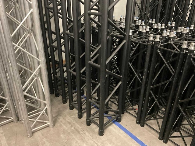 Interal protruss p36 aluminium trusdeel (4x) - afbeelding 3 van  4