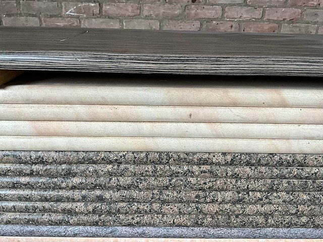 Interblad watervast multiplex keukenblad v.v hpl (high pressure laminate) circa: 110 meter - afbeelding 3 van  3