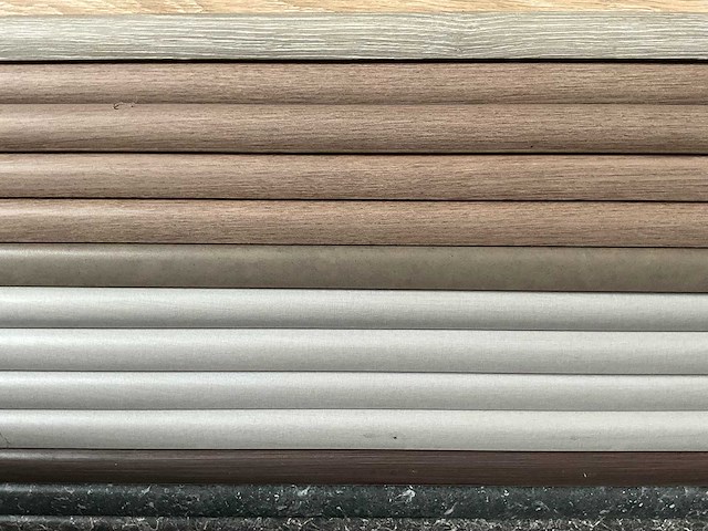 Interblad watervast multiplex keukenblad v.v hpl (high pressure laminate) circa: 60 meter - afbeelding 1 van  3