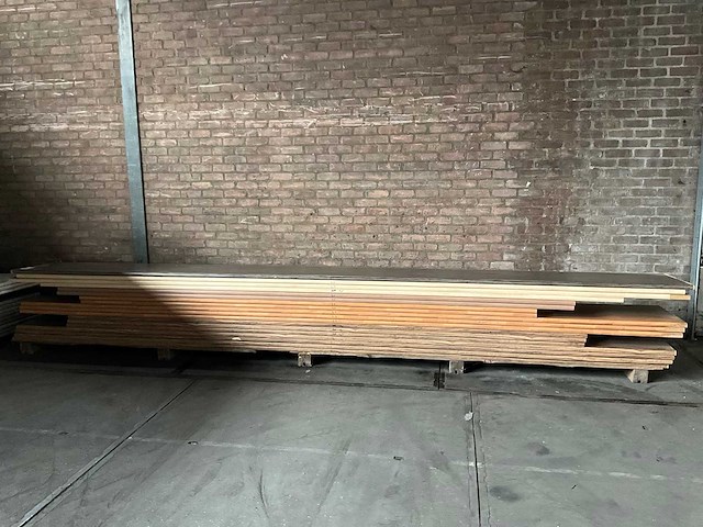 Interblad watervast multiplex keukenblad v.v hpl (high pressure laminate) circa: 89 meter - afbeelding 1 van  1