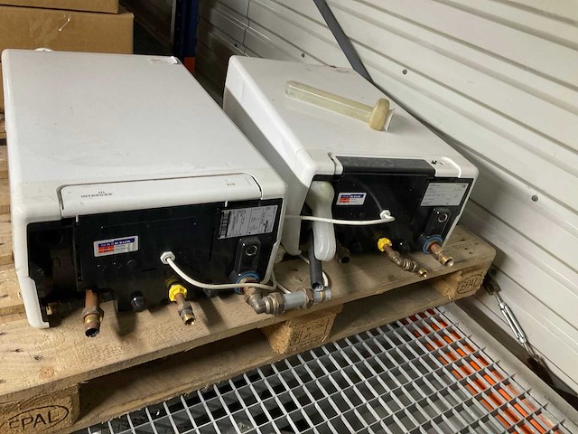 Intergas compact solo hre 48 a (2x) - afbeelding 1 van  3