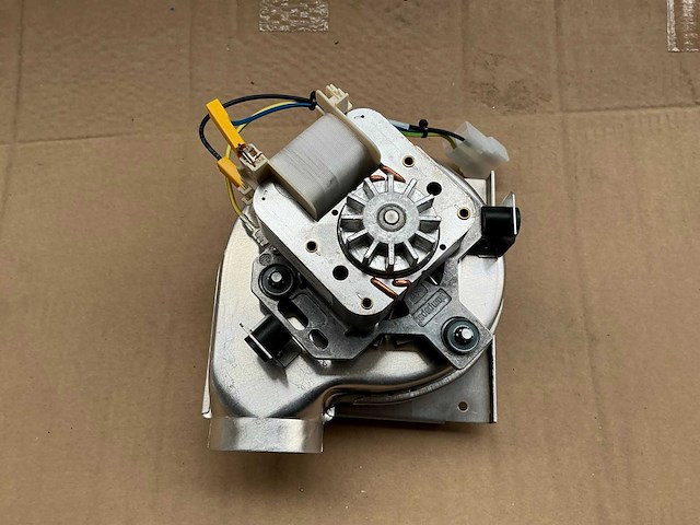 Intergas h-vrt/w ventilator - afbeelding 3 van  4