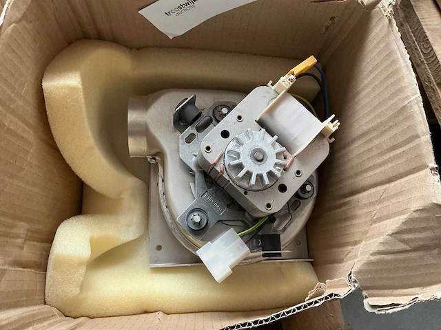 Intergas ventilator h-vrt/w - afbeelding 1 van  1