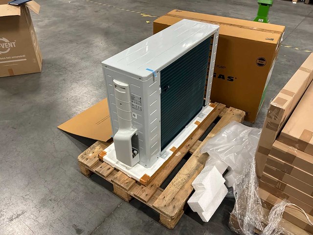 Intergas xtend hybride warmtepomp 5 kw split buitenunit - afbeelding 9 van  13
