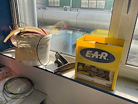 Interieurbouw en machine onderdelen - afbeelding 2 van  4