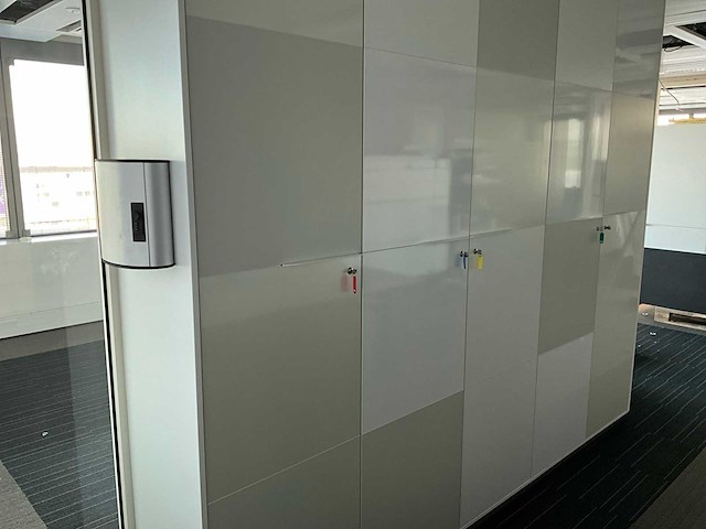 Interieurbouw lockerkast - 306x267x45 cm - afbeelding 8 van  13