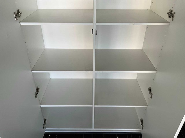 Interieurbouw lockerkast - 802x230x267 cm - afbeelding 13 van  16