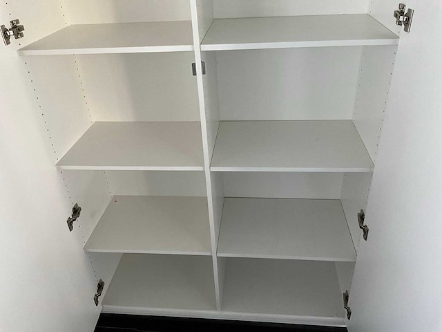 Interieurbouw lockerkast - 802x230x267 cm - afbeelding 16 van  16