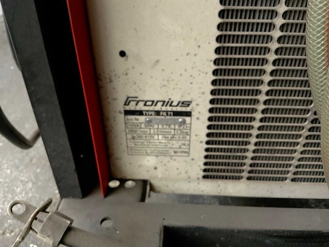 Interlas trans puls synergic vps 330 mig lasapparaat - afbeelding 6 van  7