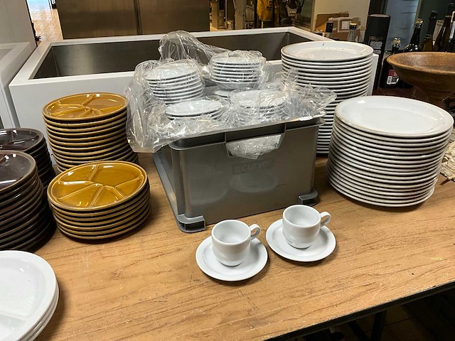 Intermezzo koffiekop en schotels (55x) - afbeelding 2 van  4