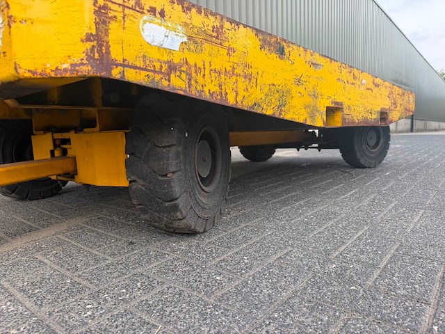 Intern transport dieplader - afbeelding 8 van  14